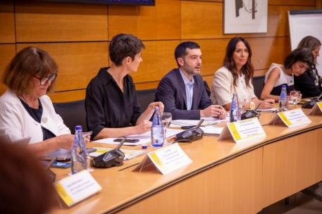 El Gobierno incrementará la financiación de la dependencia en 6.200 millones de euros entre 2026 y 2027