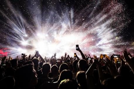 Consumo multa con 320.000 euros a un organizador de festivales por cláusulas abusivas
