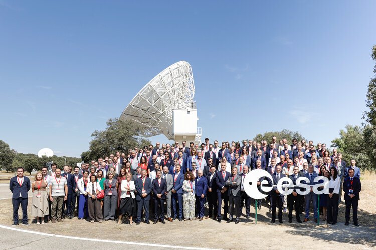 La ESA firma contratos por 20 millones de euros para impulsar la evolución de la constelación IRIS²